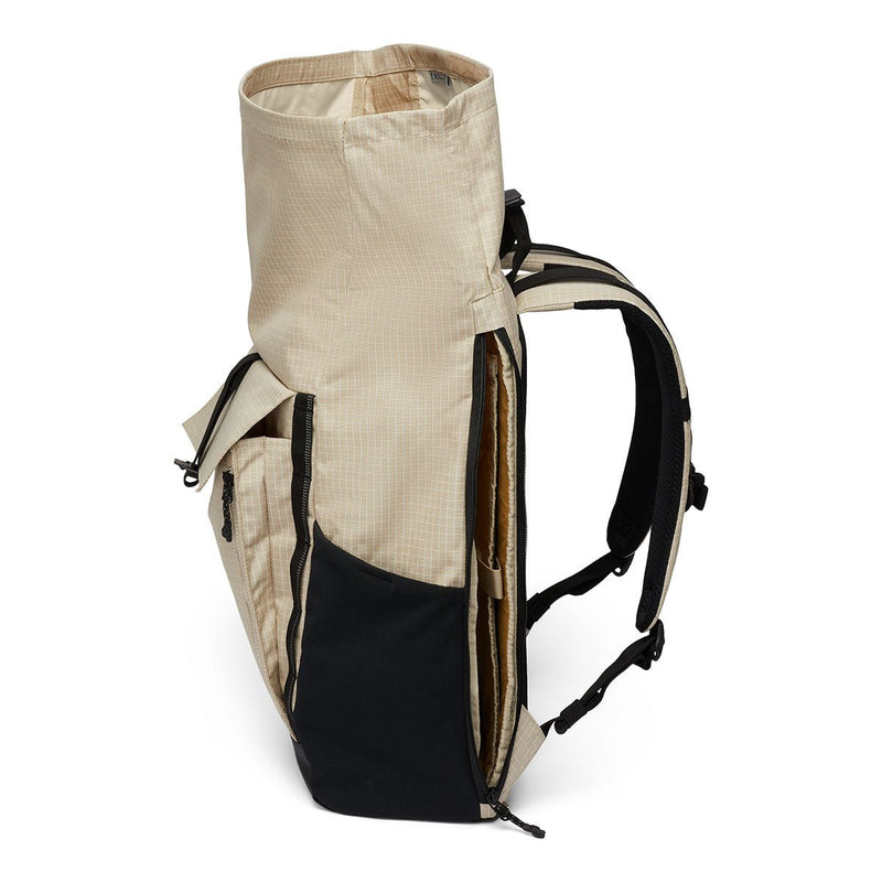 Columbia Convey™ II 27L Rolltop Backpack - Ancient Fossil - Great Outdoors Ireland