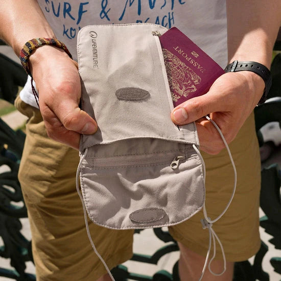 Lifeventure RFiD Chest Wallet  