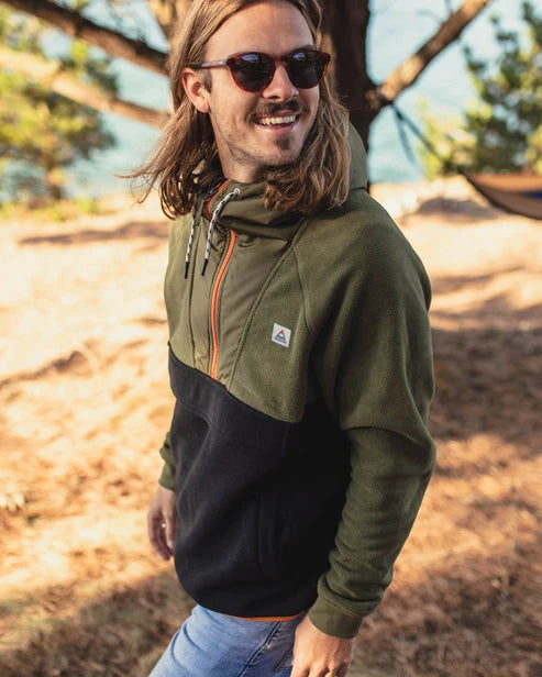 Passenger Woodland Hooded 1/2 Zip Polar Fleece - True Black/Khaki  