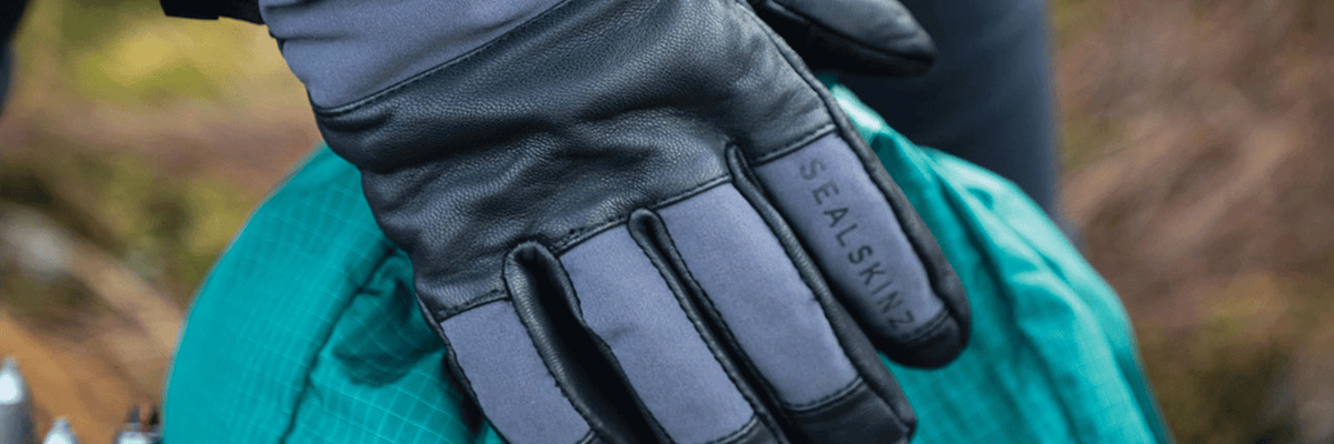 Sealskinz waterproof cycling gloves for cycling in rainy weather