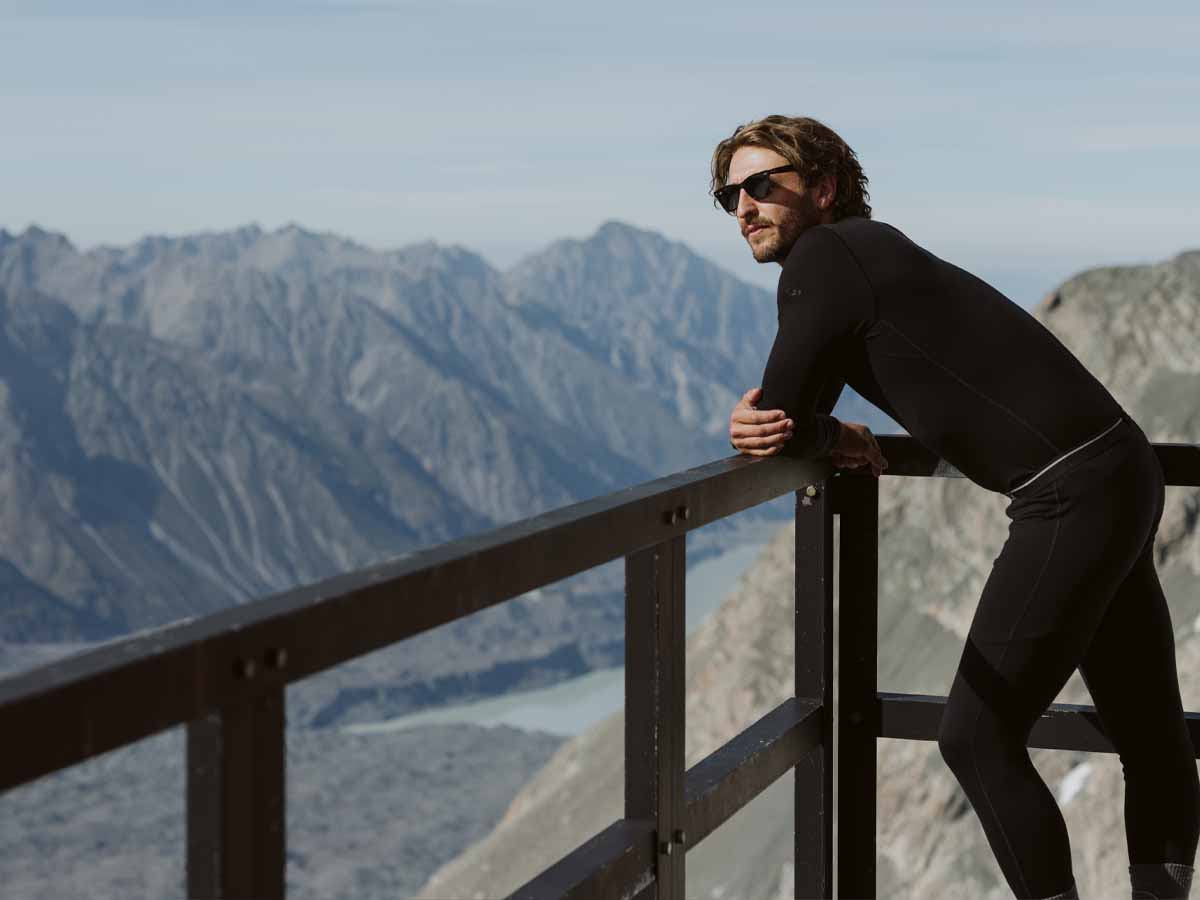 Men's Merino 200 Oasis Long Sleeve Crew detail image