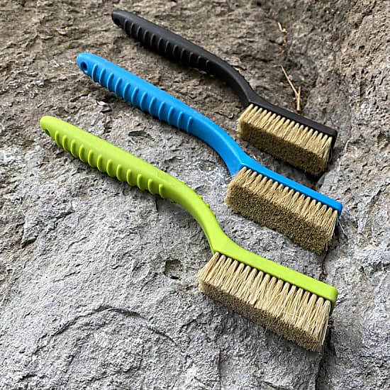 Metolius Razorback Boar's Hair Brush - Blue - Great Outdoors Ireland